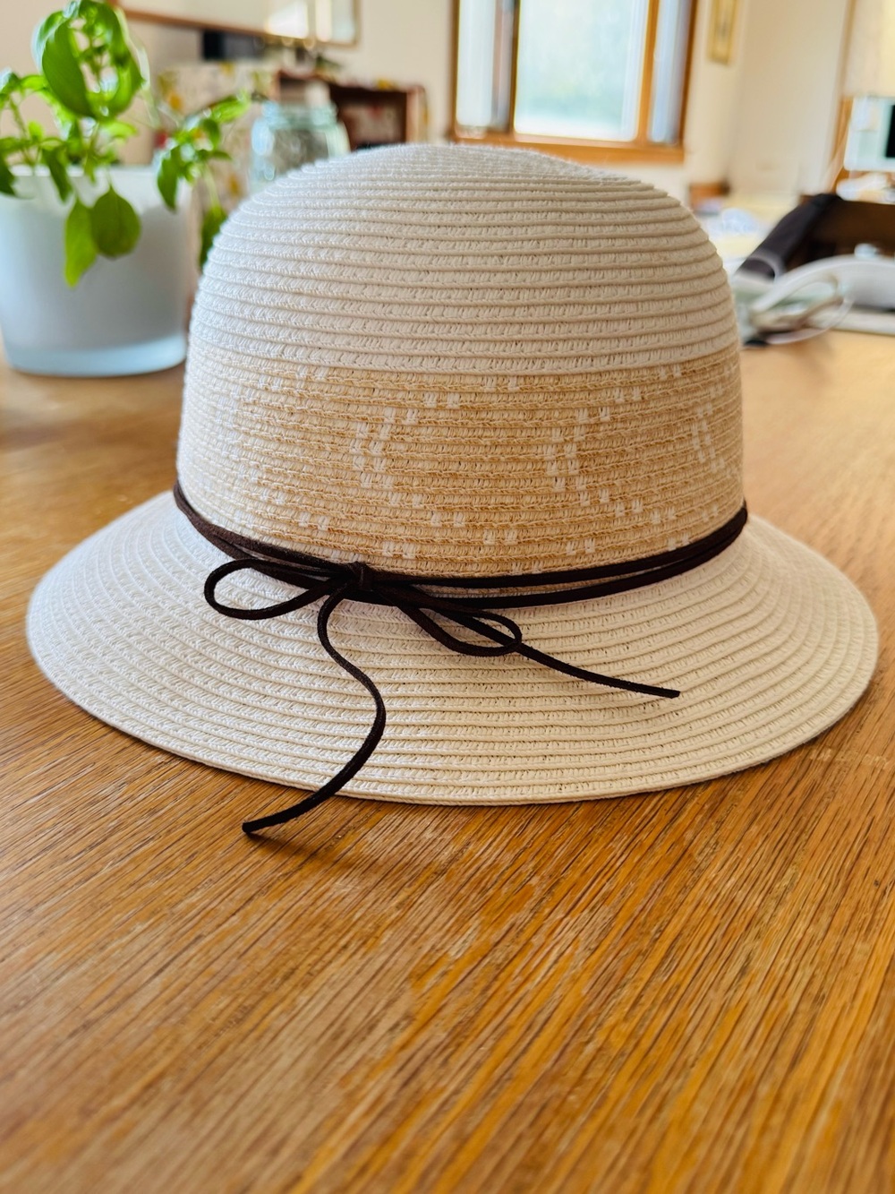 Chico's Cream and Beige Straw Cloche with Brown Suede Bow